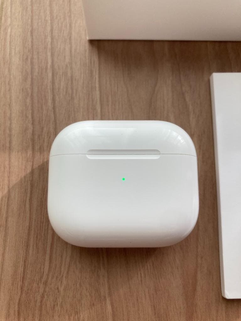 Apple AirPods 第3世代 Lightning／MagSafe充電対応