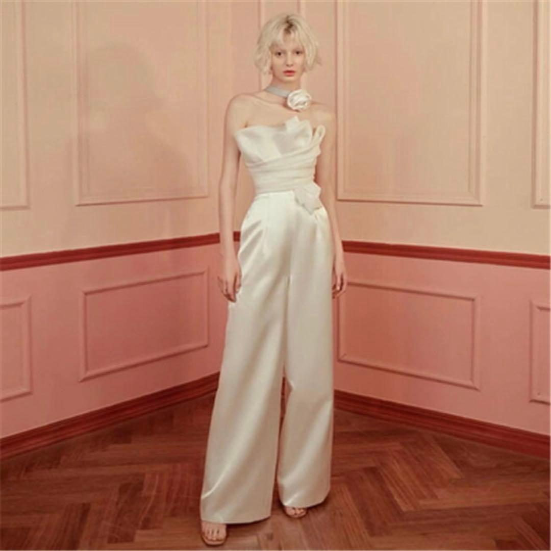 ウェディングドレス　パンツドレス