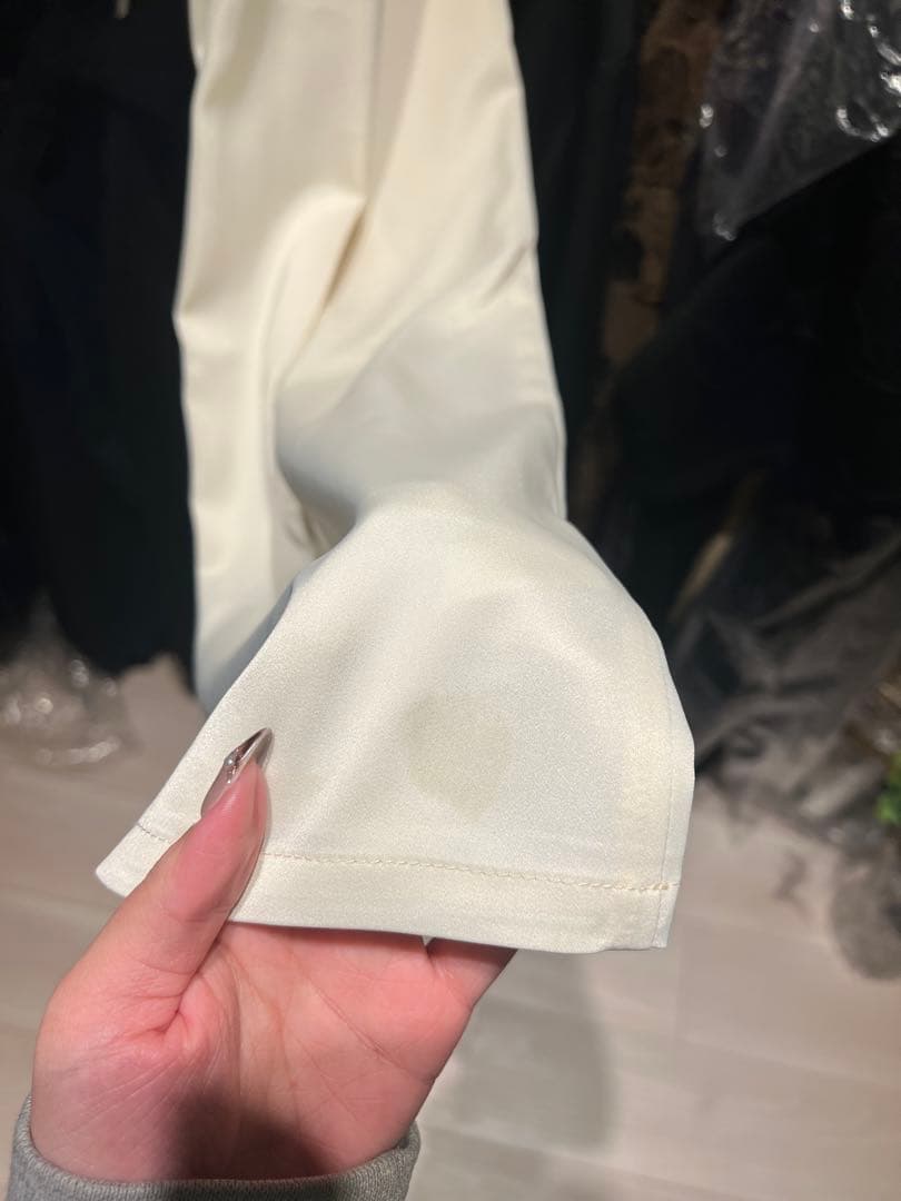 ウェディングドレス　パンツドレス