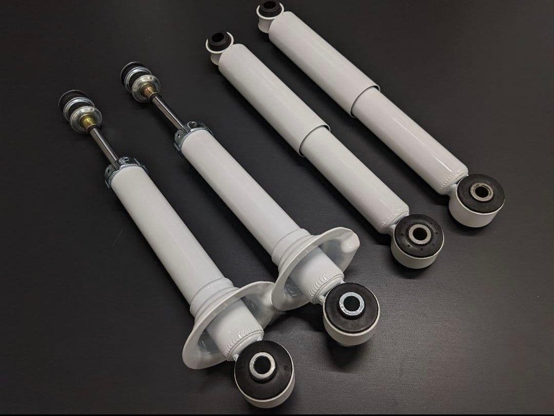 スズキジムニーJA22/JA12ロングショックセット 2～３インチアップ