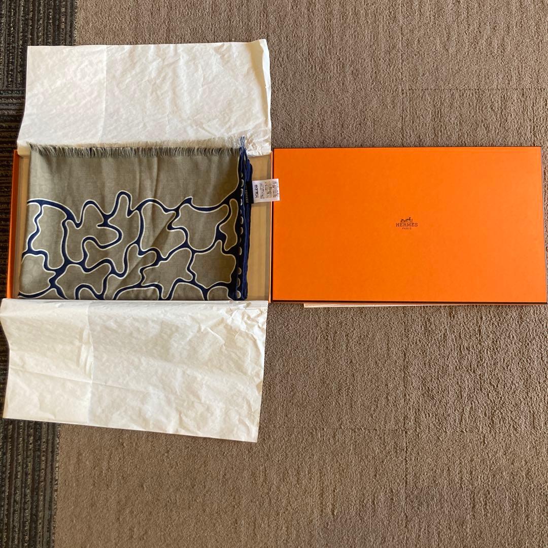 エルメス　シルク混紡 ベージュ ネイビー のストール