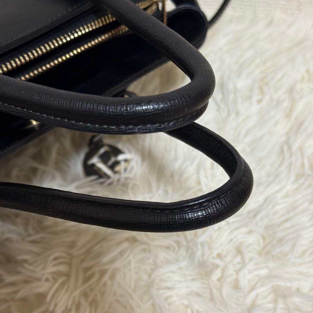【極美品】FURLA　フルラ　ハンドバッグ　テッサ　ブラック　サフィアーノ