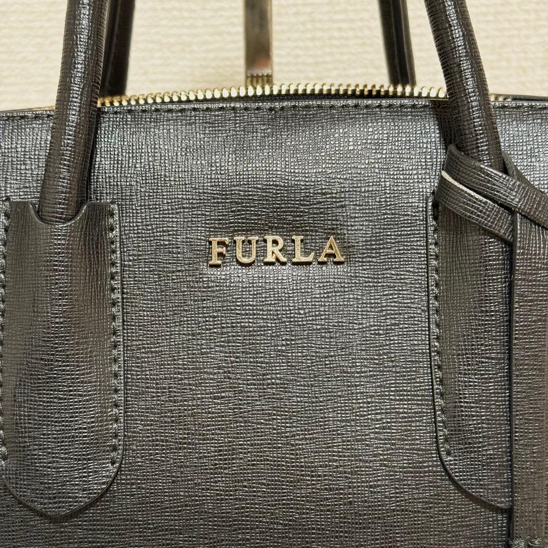 【極美品】FURLA　フルラ　ハンドバッグ　テッサ　ブラック　サフィアーノ