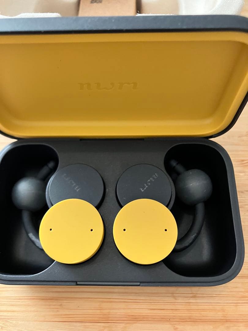 nwm/ヌーム DOTS オープンイヤー型 完全ワイヤレスイヤホン　イエロー