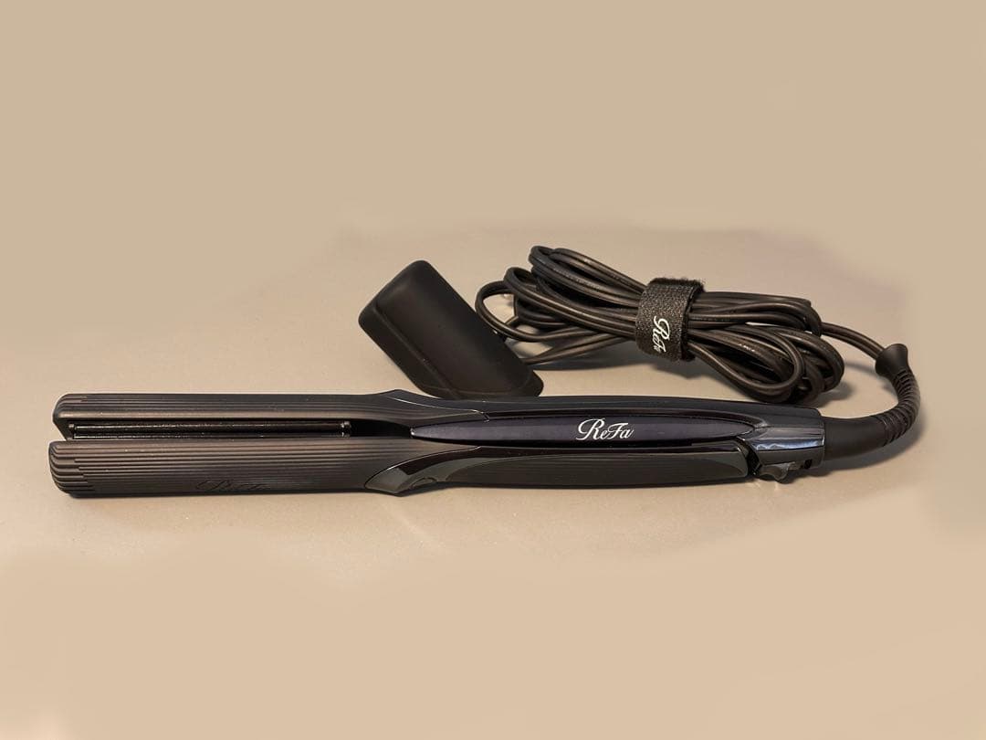 リファ　ストレートアイロン　ブラック　美品　2024年購入品