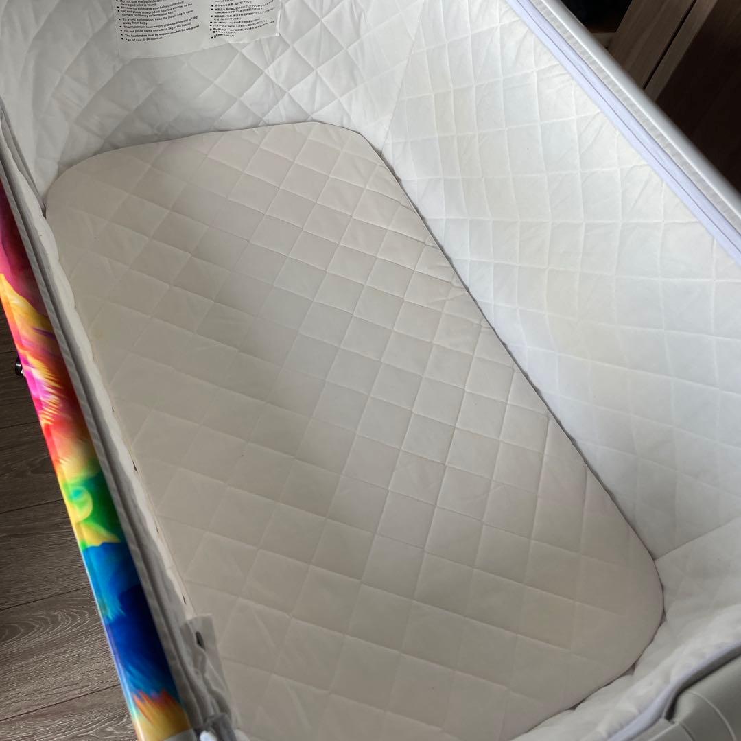 HZDMJ折りたたみ式ベビーベッド　白