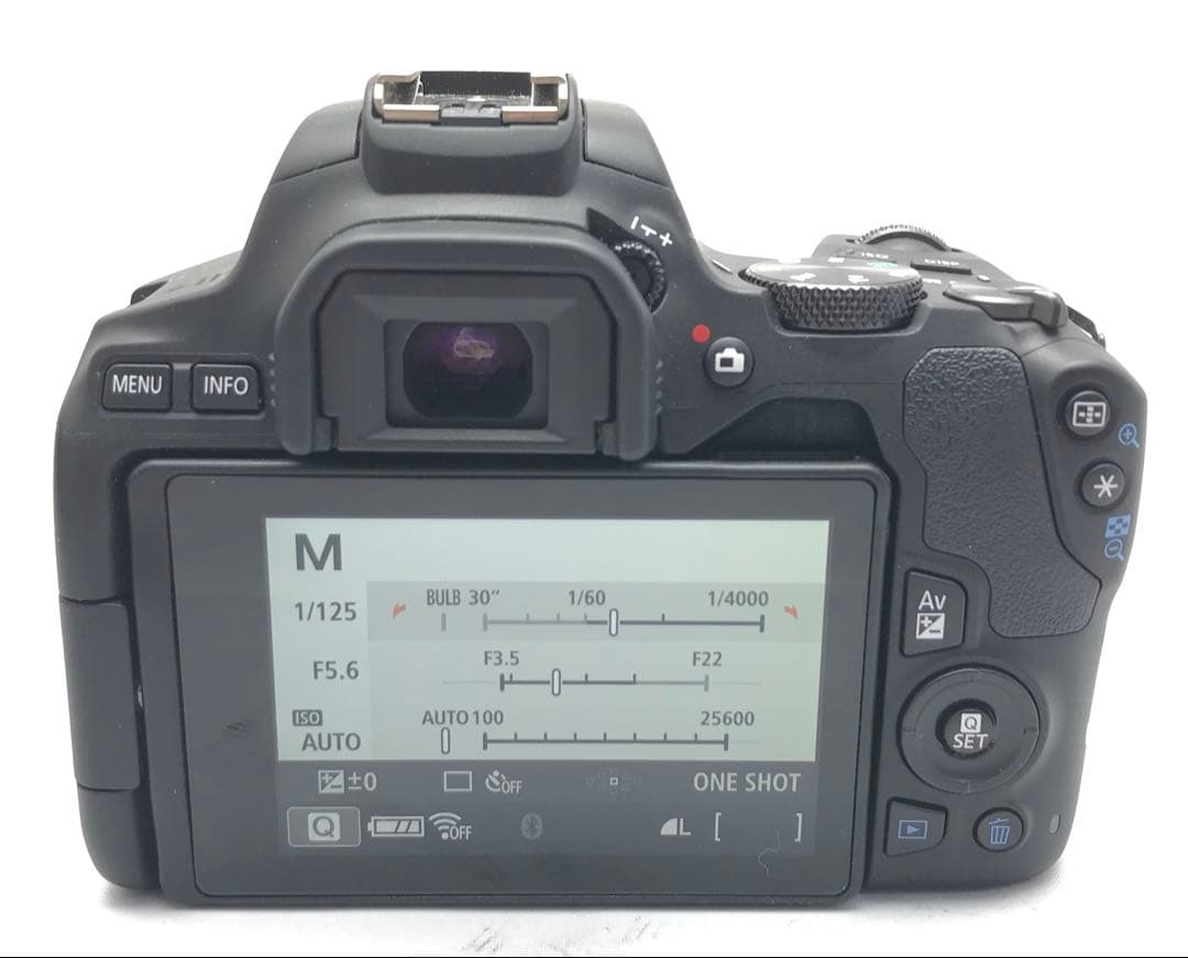 Canon EOS Kiss X10 ダブルズームレンズキット♪安心フルセット♪