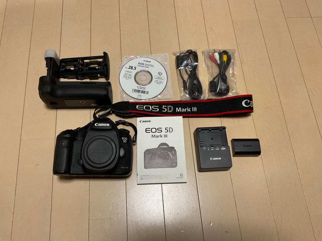 ショット数少12,463CanonEOS5D Mark III + BG-E11