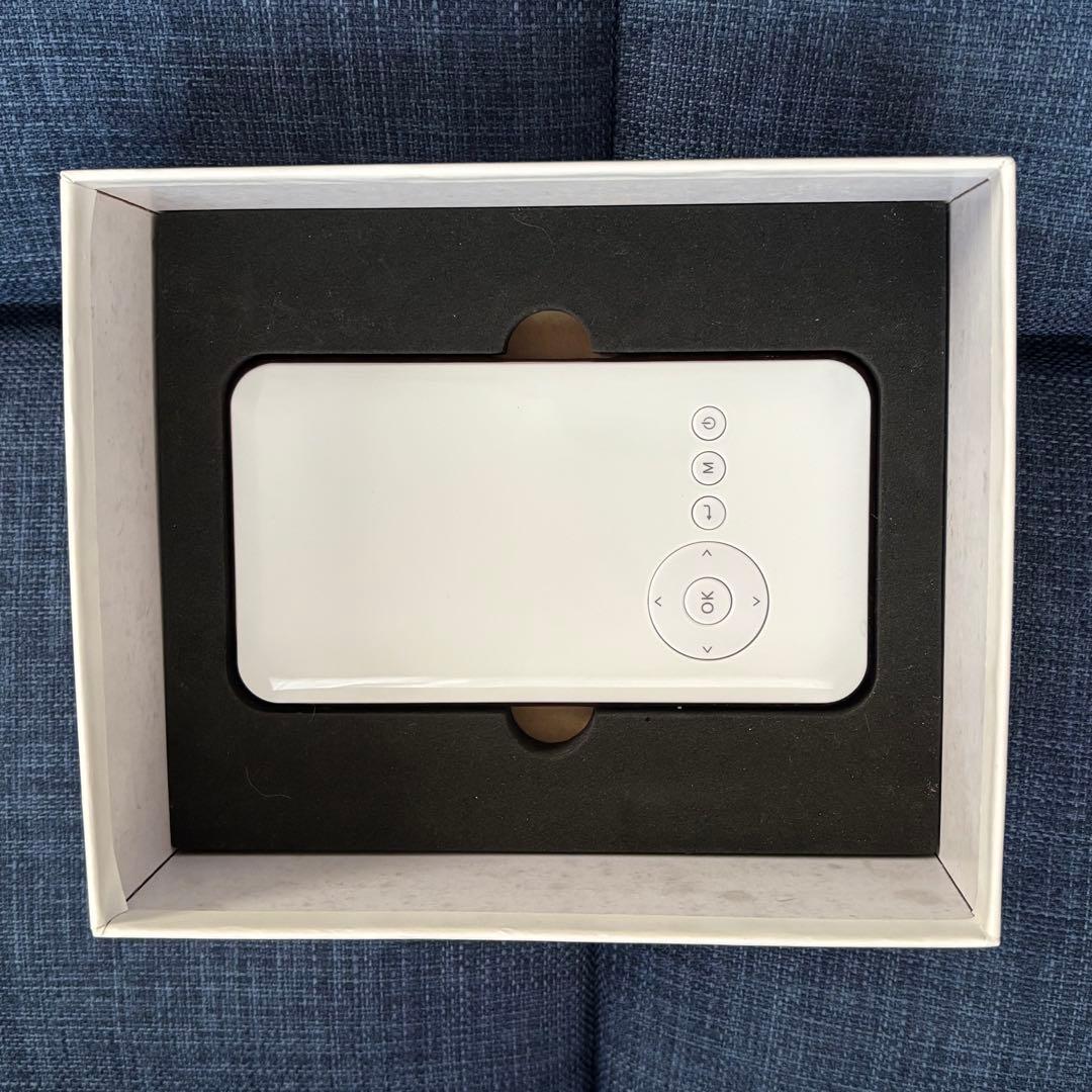 処分予定 UENO-mono ミニプロジェクター KABÉNI 本体