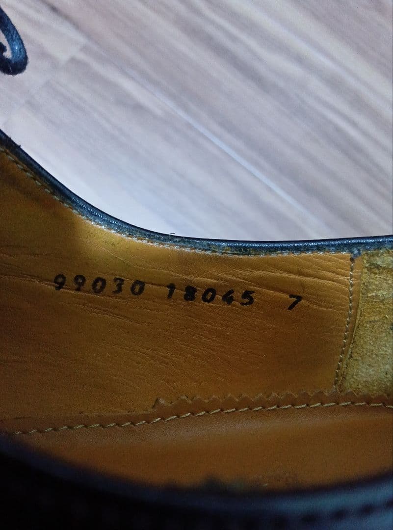 ジャランスリワヤ　99030　サイズUK7.0　ブラック　ダイナイトソール