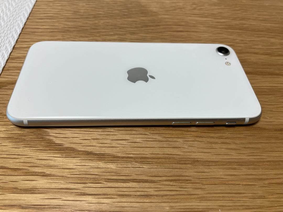 iPhoneSE 第3世代 128GB SIMフリー 動作確認済だが画面に点線