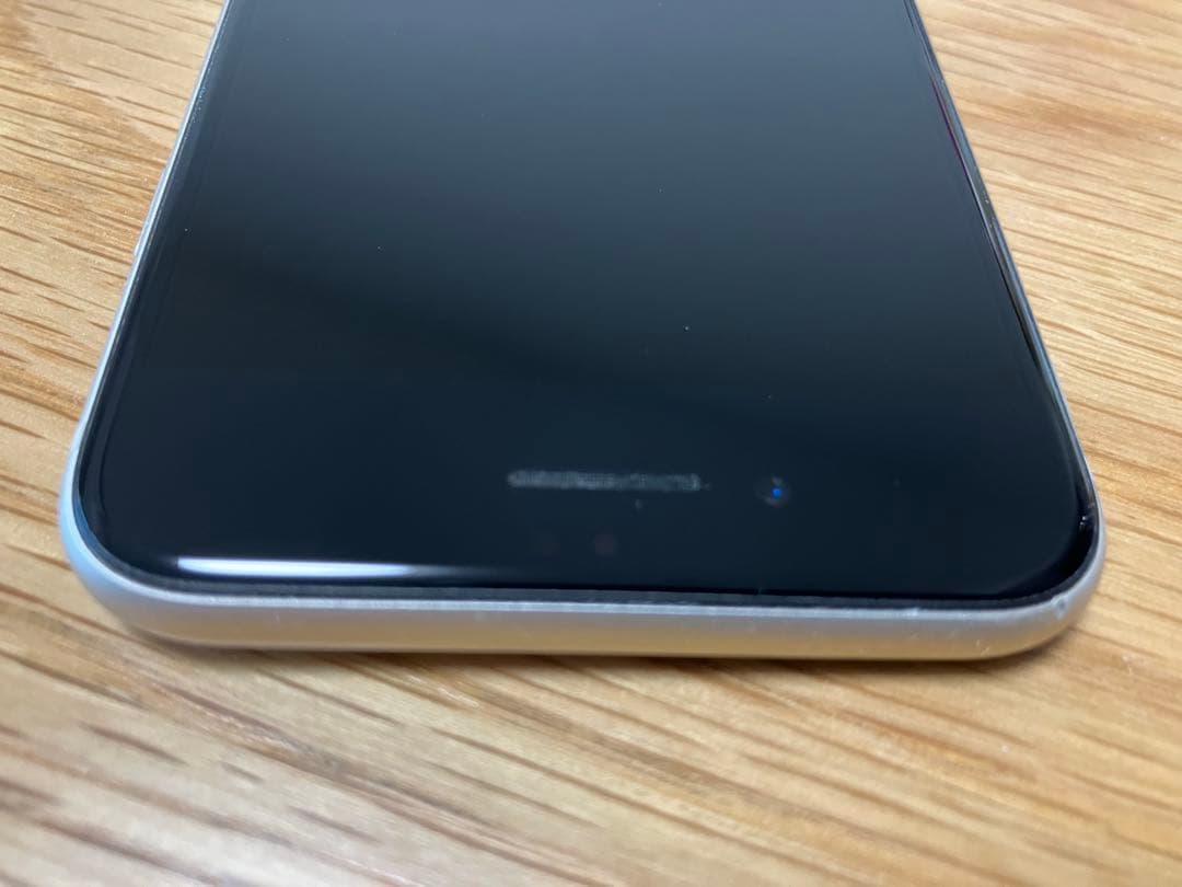 iPhoneSE 第3世代 128GB SIMフリー 動作確認済だが画面に点線