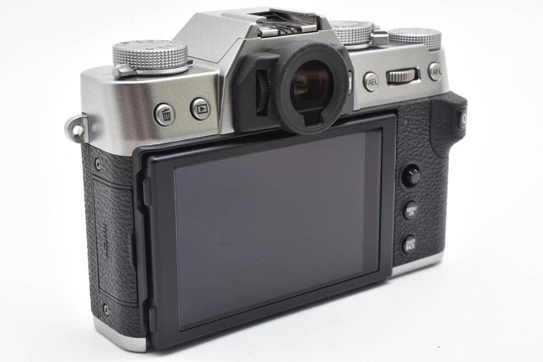 n*7様 ■ほぼ新品■ フジフィルム　FUJIFILM X-T30 ボディ 《S