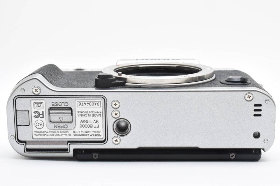 n*7様 ■ほぼ新品■ フジフィルム　FUJIFILM X-T30 ボディ 《S