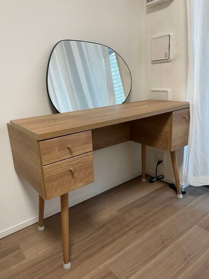 【期間限定SALE中】LOWYA ドレッサー　机のみ