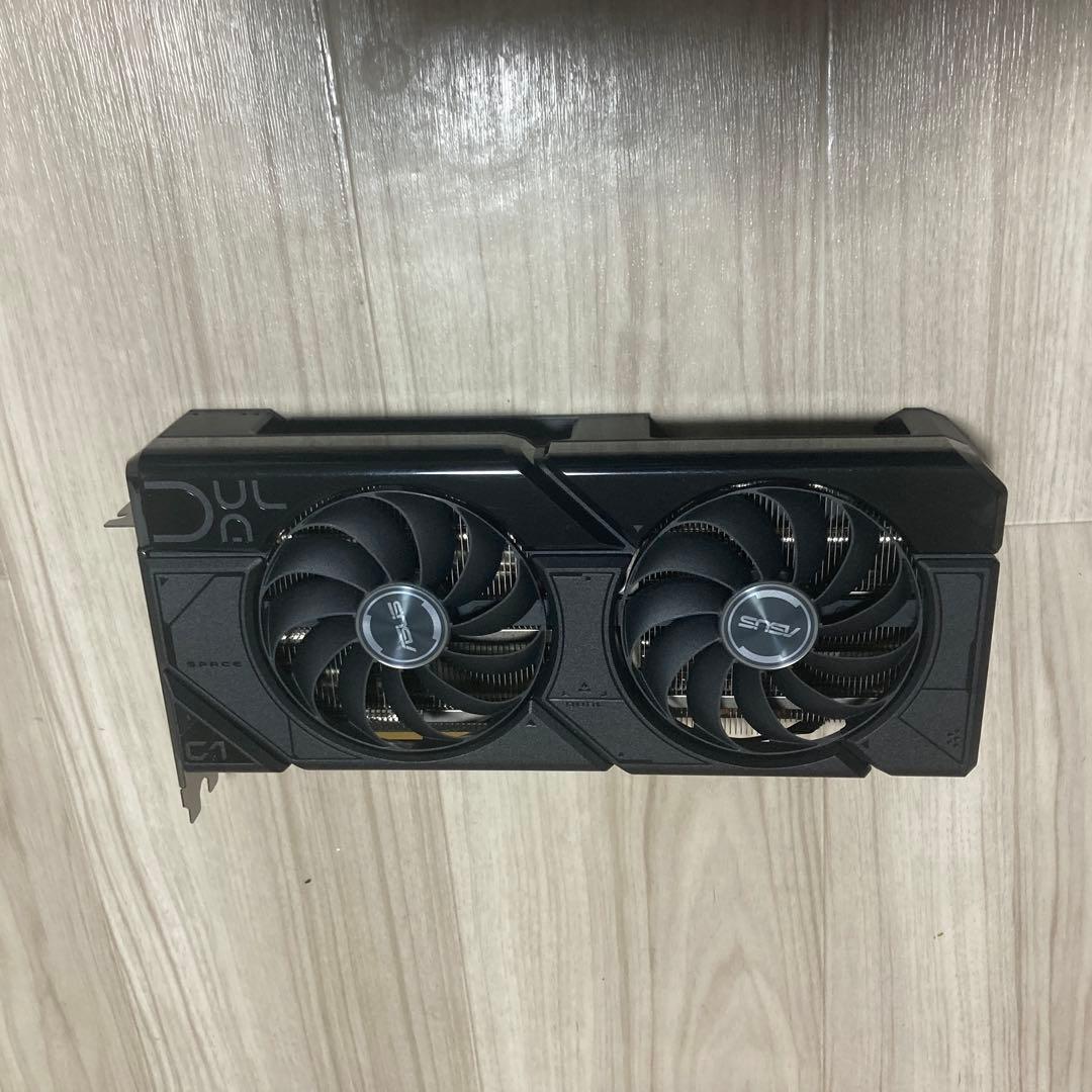 グラフィックボード・グラボ・ビデオカード asus dual rx7800xt-O16G