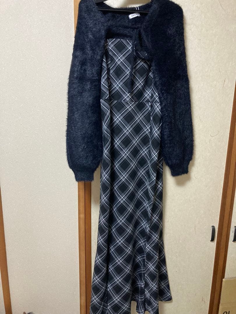 INGNI シャギーニットボレロ＋マーメイドワンピースセット 黒チェック