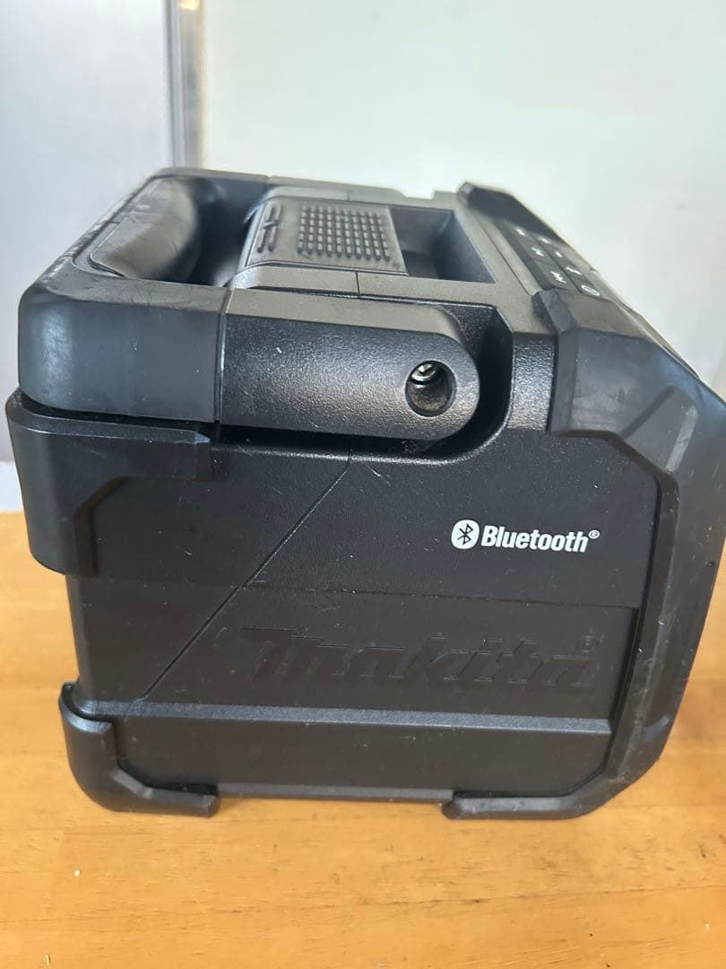 【3点セット】マキタスピーカー　マキタバッテリー充電器 18v互換バッテリー