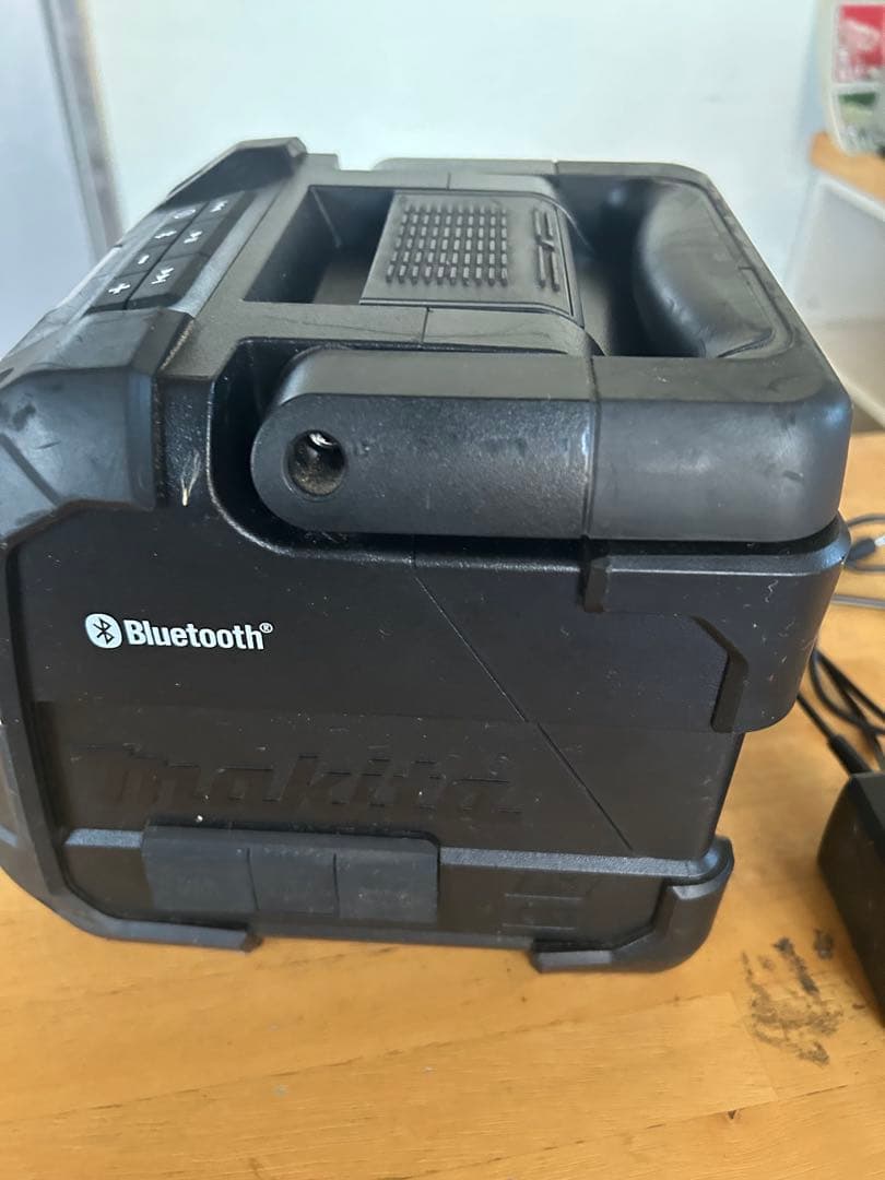 【3点セット】マキタスピーカー　マキタバッテリー充電器 18v互換バッテリー