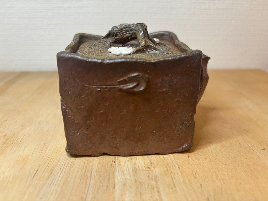 ㊱備前焼 宝瓶 登り窯 白梅 梅 手びねり 4角 急須