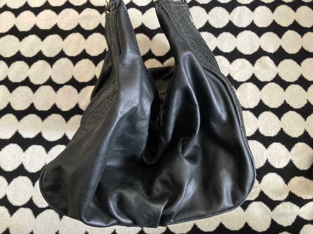 ヘレンカミンスキー　イントレチャート　ハンドバッグ　ブラック