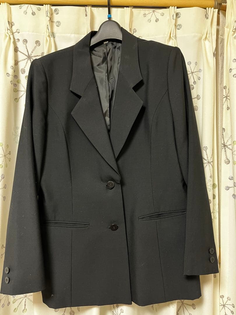 武庫川女子大学　スーツ　XLサイズ相当