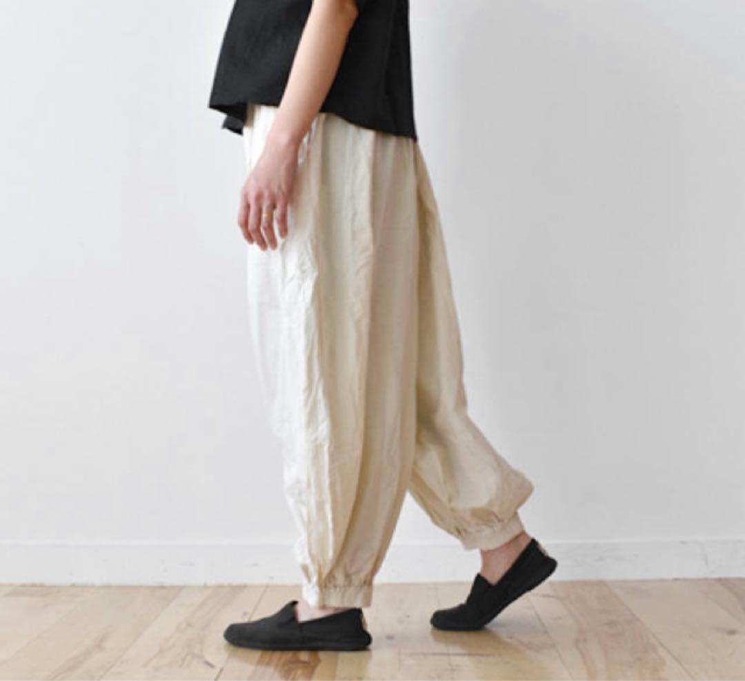 ヂェン先生の日常着 バルーンパンツ アイボリー フリーサイズ　オフホワイト