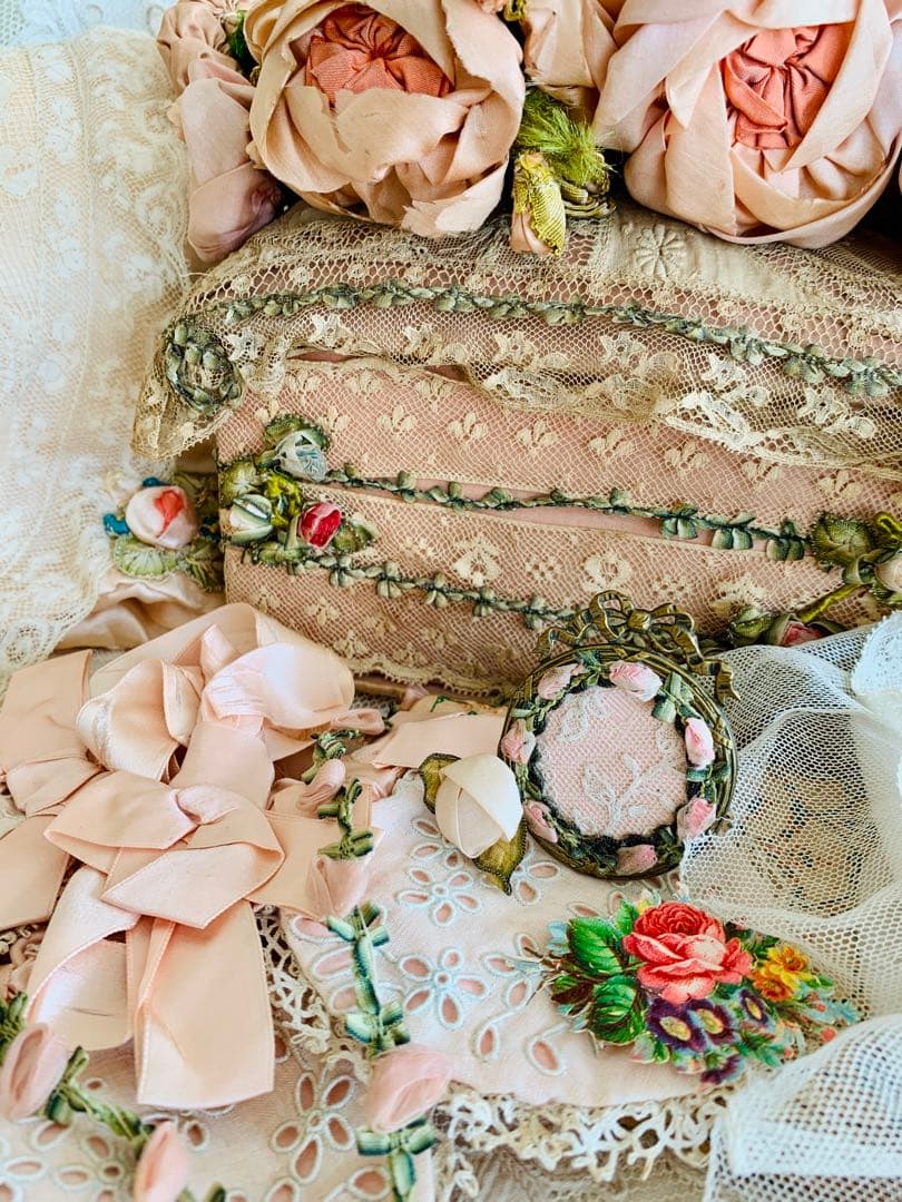 フランスアンティークメタルフレームロココリボン装飾＆ローズクロモス※オルモル