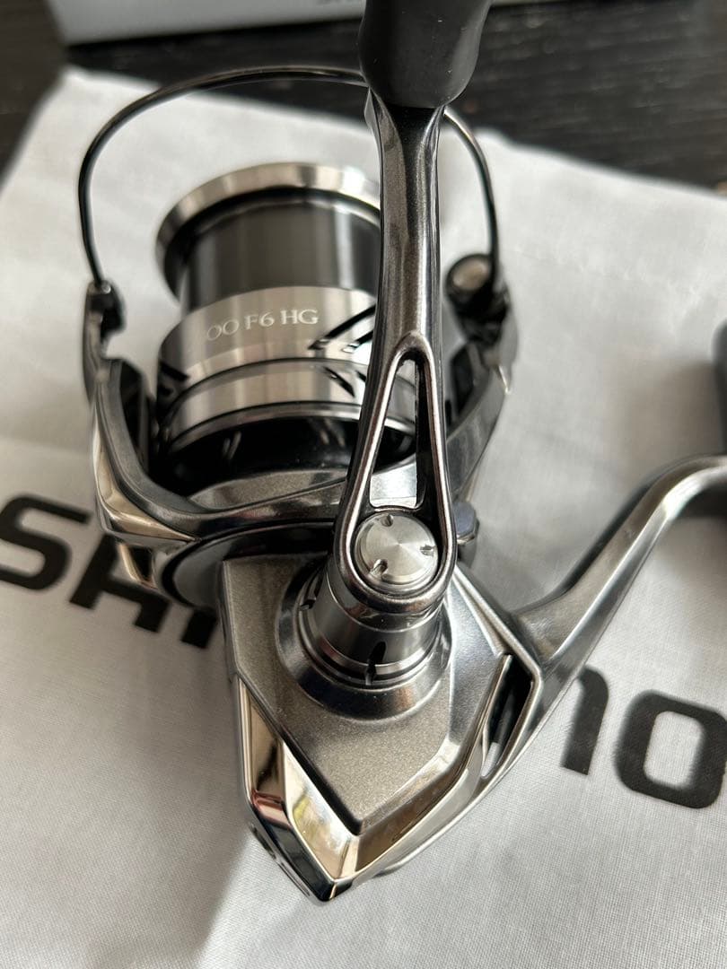 【最安・極美品】シマノ COMPLEX XR 2500F6HGスピニングリール