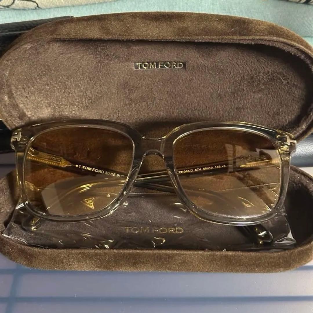 【定価6万】【美品】TOM FORD サングラス　ブラウン　ケース付き