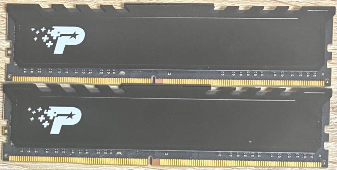 【中古】DDR4-3200 16GB(8GB×2枚) PATRIOT