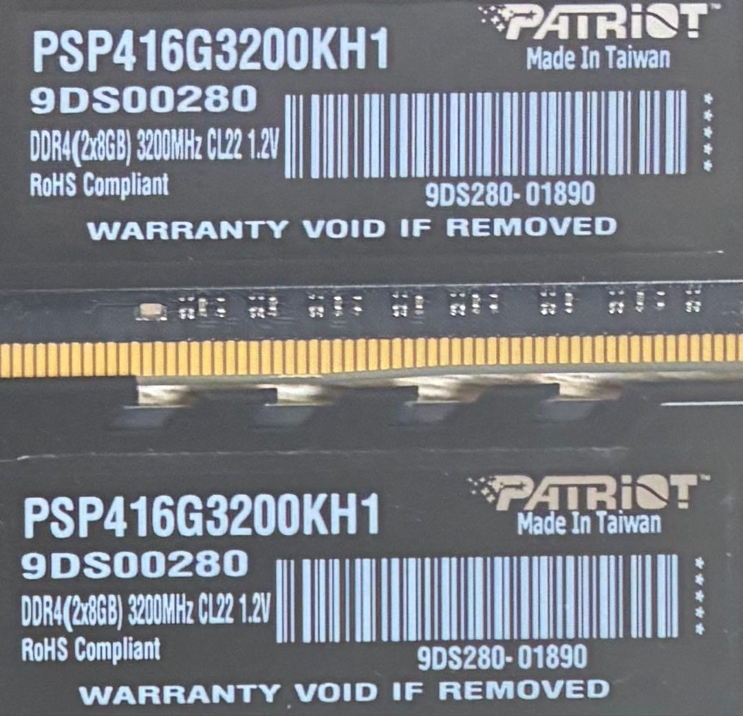 【中古】DDR4-3200 16GB(8GB×2枚) PATRIOT