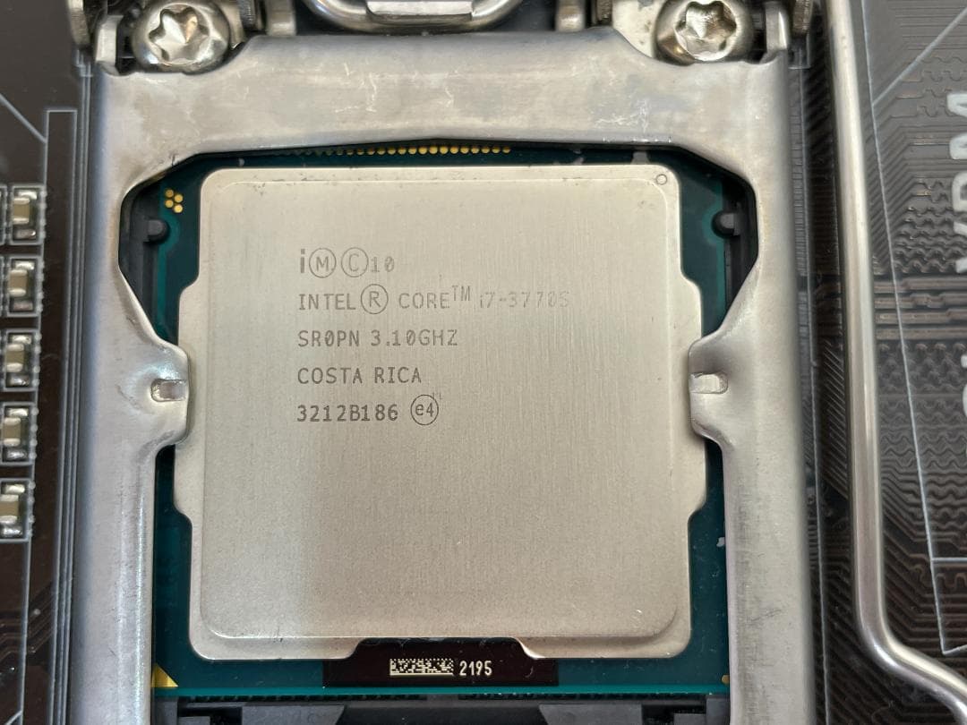 ★ CPU i7 3770S + マザーボード ASUS PBZ77-V PRO