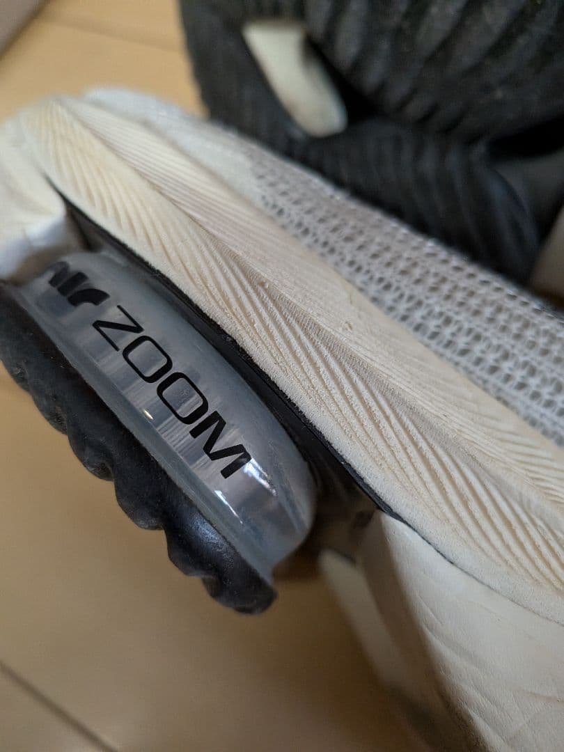 NIKE ZOOM アルファフライ　エウリカキプチョゲモデル