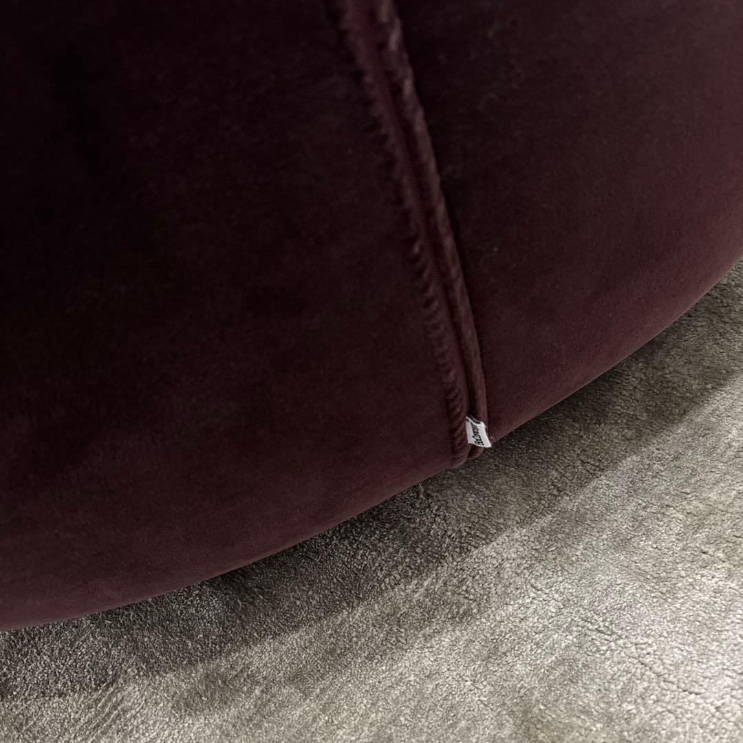 ボーコンセプト　Bermudaオットマン　フットスツールテーブル　Velvet