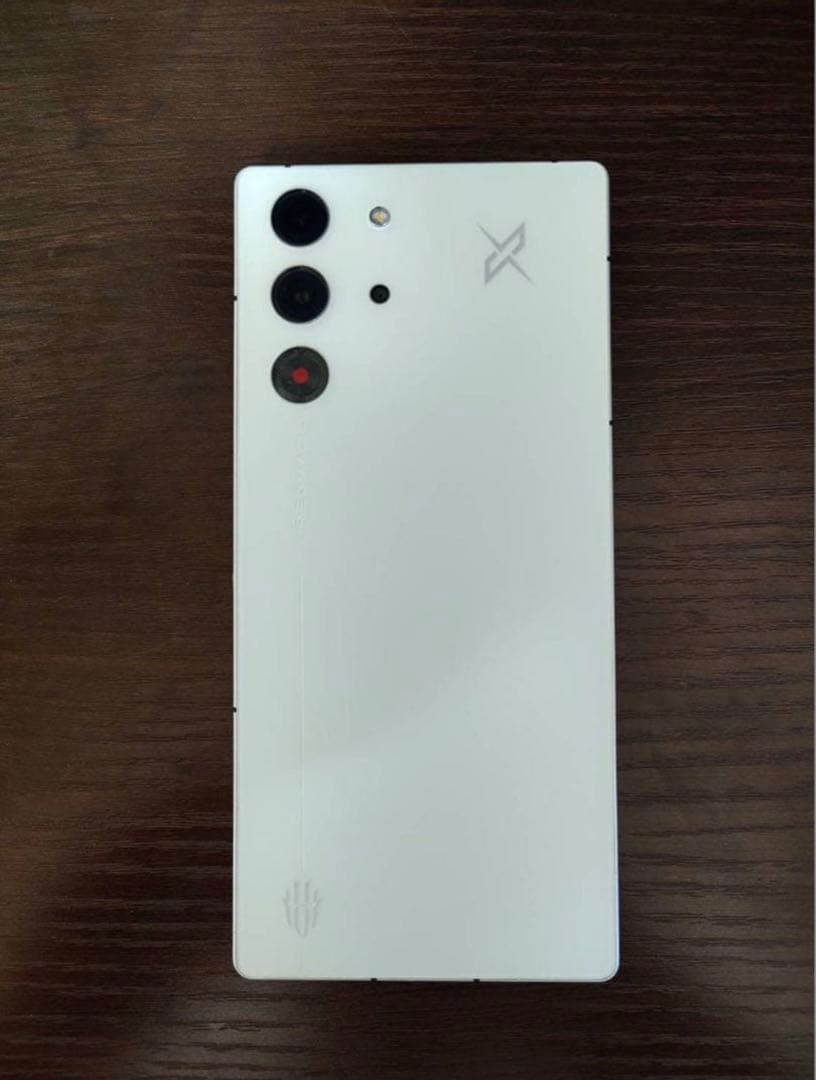 red magic10 Pro 12/256 画面割れあり