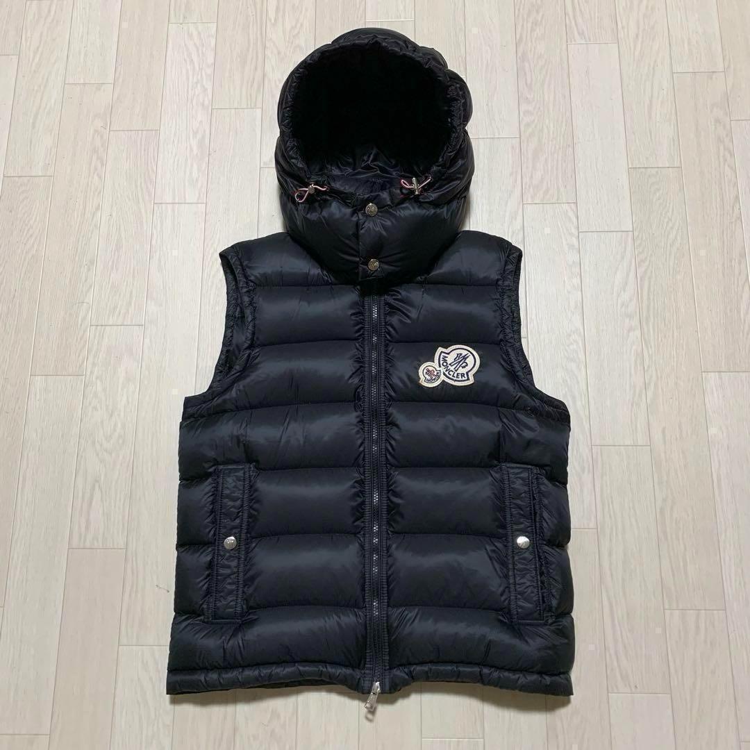 美品★モンクレール　GERS ダウンベスト　ワッペン　ブラック　4D52