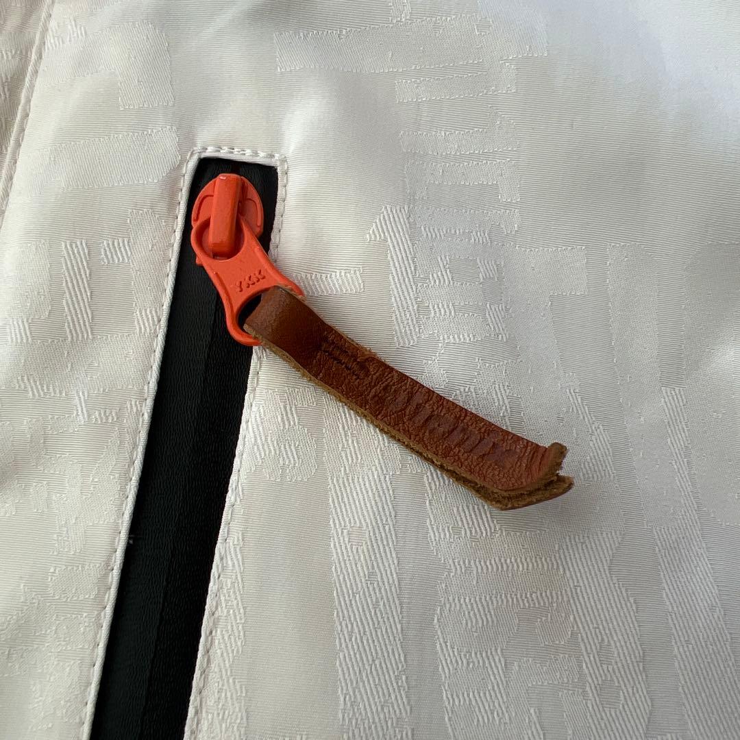 【phenix】フェニックス　M　スキー　スノボ　ジャケット　白　総柄