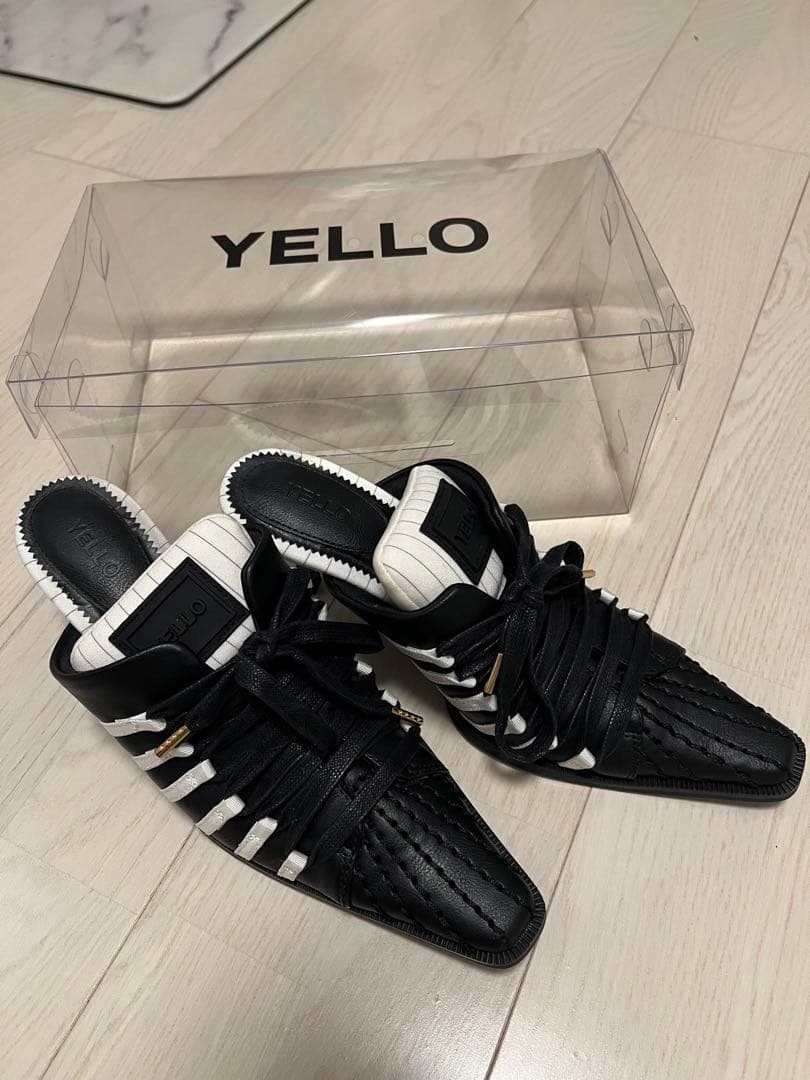 YELLO スニーカーミュール　Mサイズ