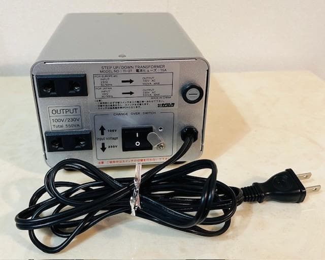 カシムラ T1-27 海外国内用 大型変圧器 200-240V 550VA