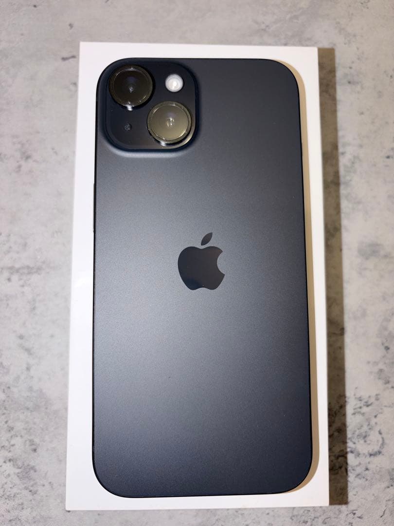 iPhone 15 256GB simフリー