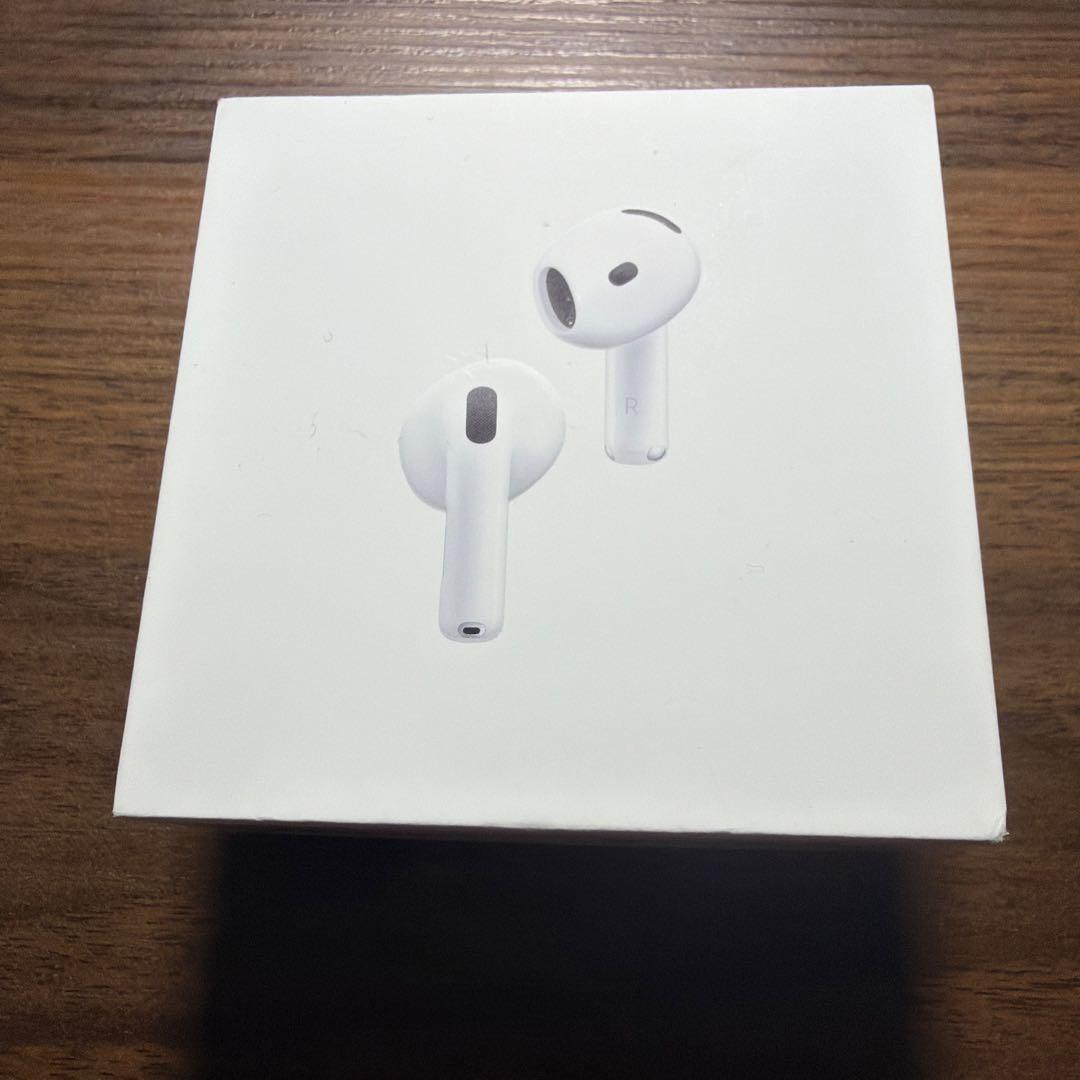 AirPods4 アクティブノイズキャンセル　箱付き イヤホンケース２つ付き