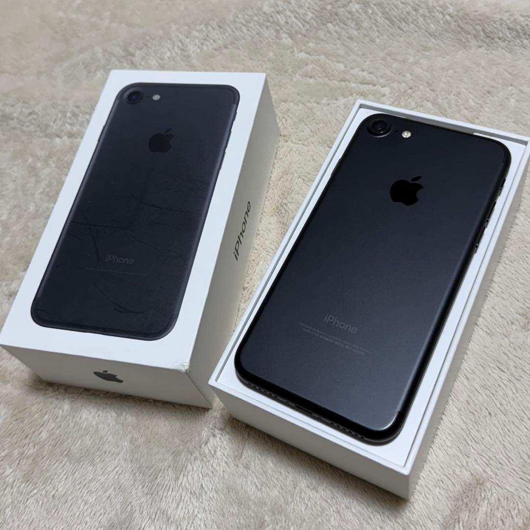 iPhone7 Black 128GB au WiFiモデル SiMフリー 黒