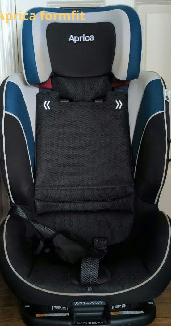 Aprica formfit チャイルドシート ジュニアシート　ISOFIX