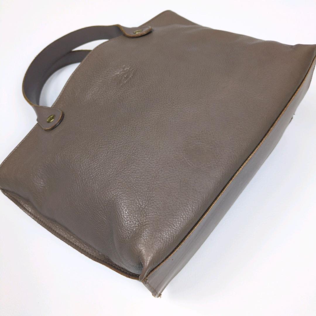 イルビゾンテ　ハンドバッグ　トートバッグ　レザー　グレージュ　ロゴ型押し