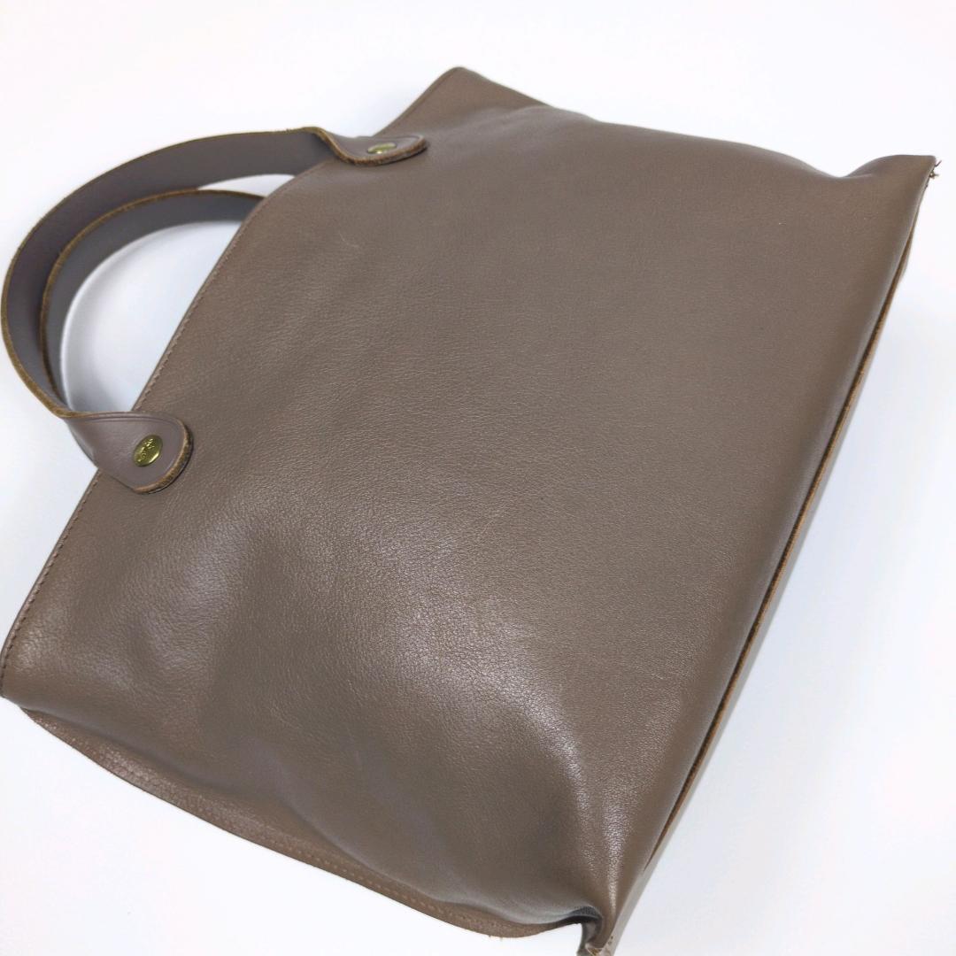 イルビゾンテ　ハンドバッグ　トートバッグ　レザー　グレージュ　ロゴ型押し