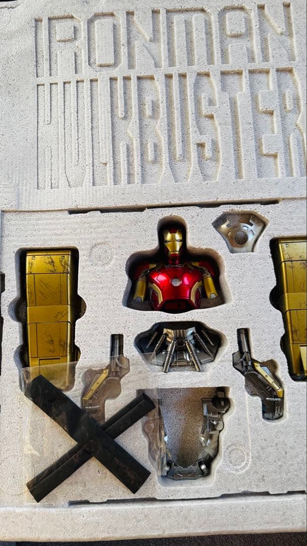 ホットトイズ　ハルクバスターデラックス版