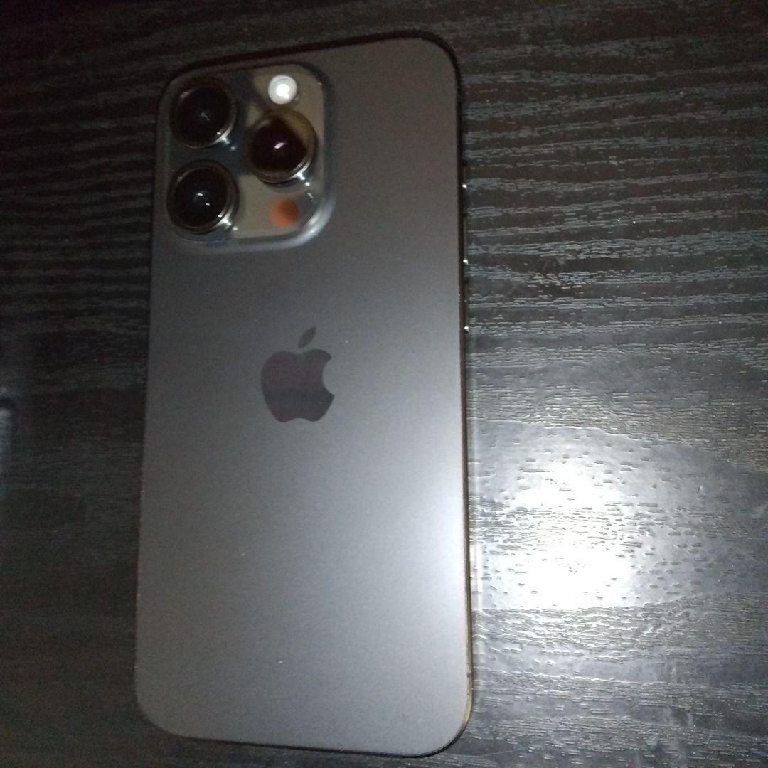 超美品 iPhone15pro ブラックチタニウム 256gb