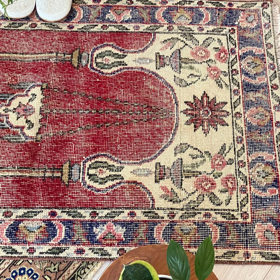 アート✳︎塔✳︎74×130 シャンデリア　レッド　ブルー　トルコヴィンテージラグ