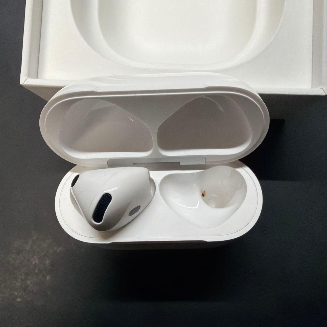 AirPods 4 (正規品)アクティブノイズキャンセル